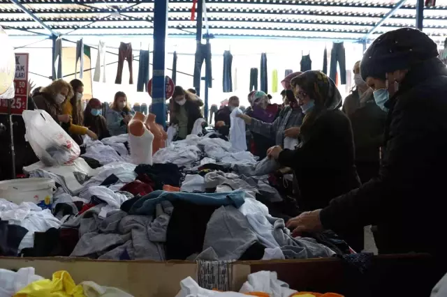 Para birimleri TL'yi 6'ya katlayan Bulgarlar, Edirne'deki pazarlara akın etti