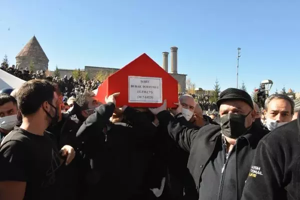 ŞEHİT JANDARMA UZMAN ÇAVUŞ SON YOLCULUĞUNA UĞURLANDI-2