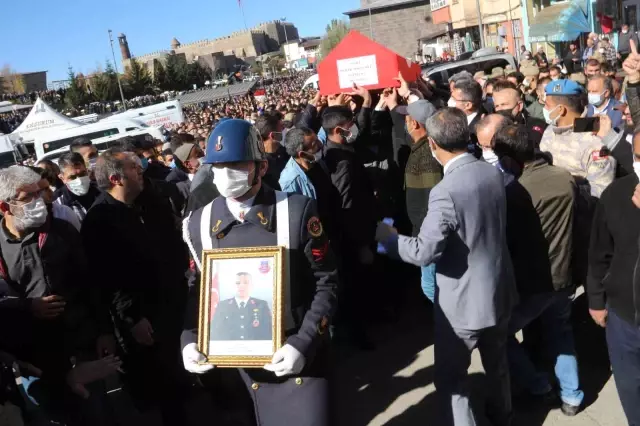 Son Dakika | Şehit jandarma uzman çavuşu binler uğurladı