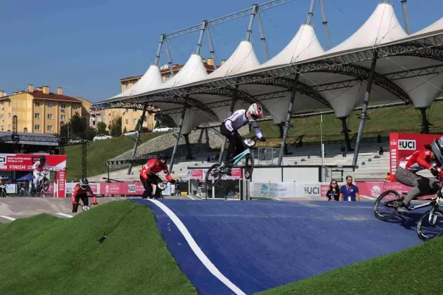 BMX Supercross Dünya Kupası'nın 5'inci tur yarışları sona erdi