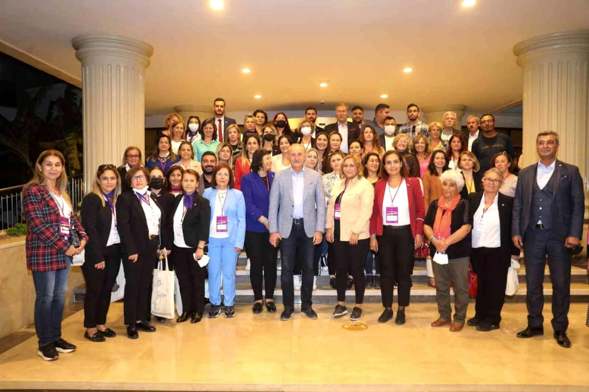 81 ilin CHP'li kadın kolları başkanları Didim'de ağırlandı