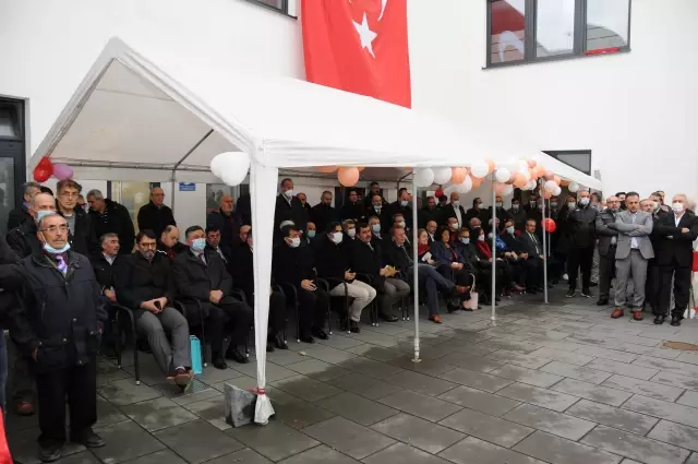 Almanya'da inşa edilen Remscheid camisi ibadete açıldı