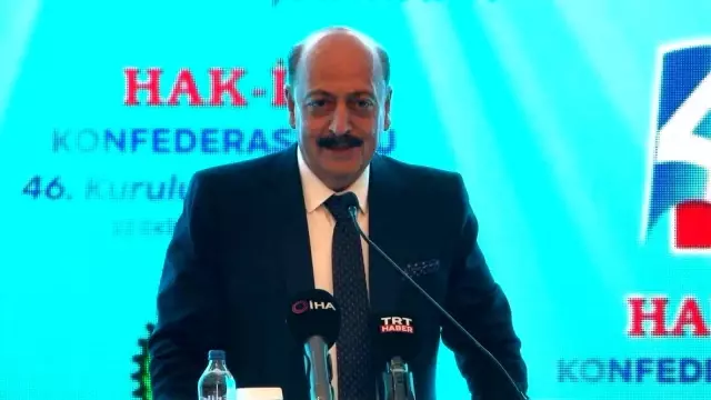 Bakan Vedat Alım: "Türkiye, dolar-faiz-enflasyon ortasındaki sarmalı kıracaktır"