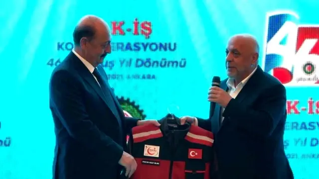 Bakan Vedat Alım: "Türkiye, dolar-faiz-enflasyon ortasındaki sarmalı kıracaktır"