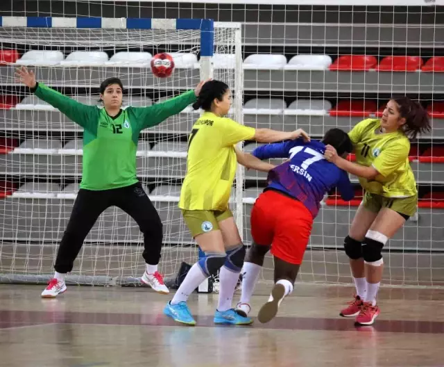 Kadınlar Hentbol 1. Ligi: Sivas Belediyespor: 39 Mersin Büyükşehir Belediye: 34