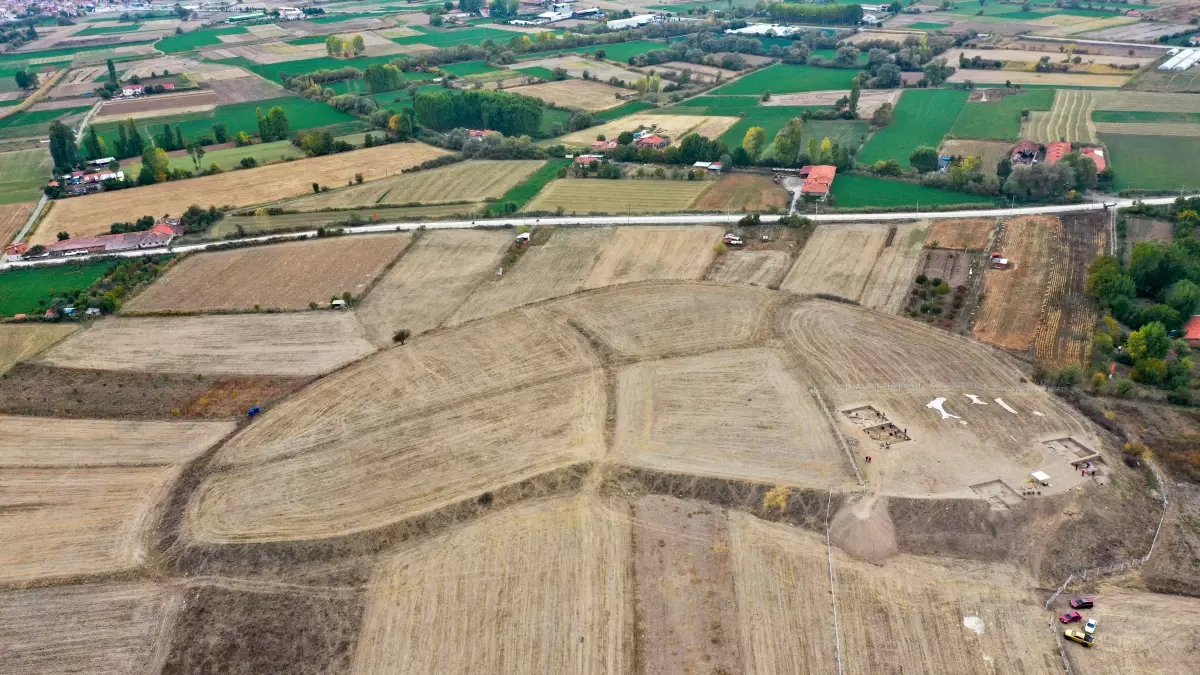 Tavşanlı Höyük'te bölgenin 'endüstrileşmiş ticaret merkezi' olduğuna dair bulgulara ulaşıldı
