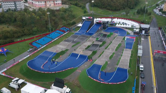 bmx super kross dunya kupasi 6 tur yarislari 3 14483445 o
