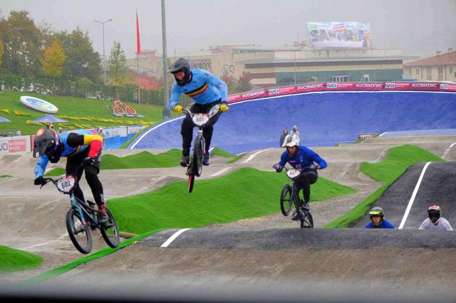 bmx supercross dunya kupasi nin 6 nci tur 10 14483390 o