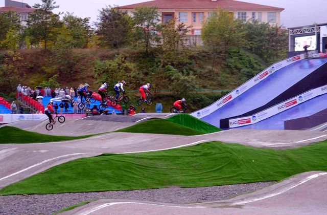 bmx supercross dunya kupasi nin 6 nci tur 12 14483390 o