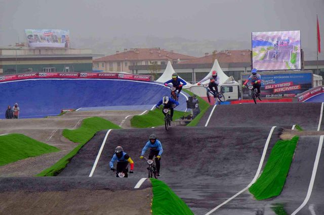 bmx supercross dunya kupasi nin 6 nci tur 9 14483390 o