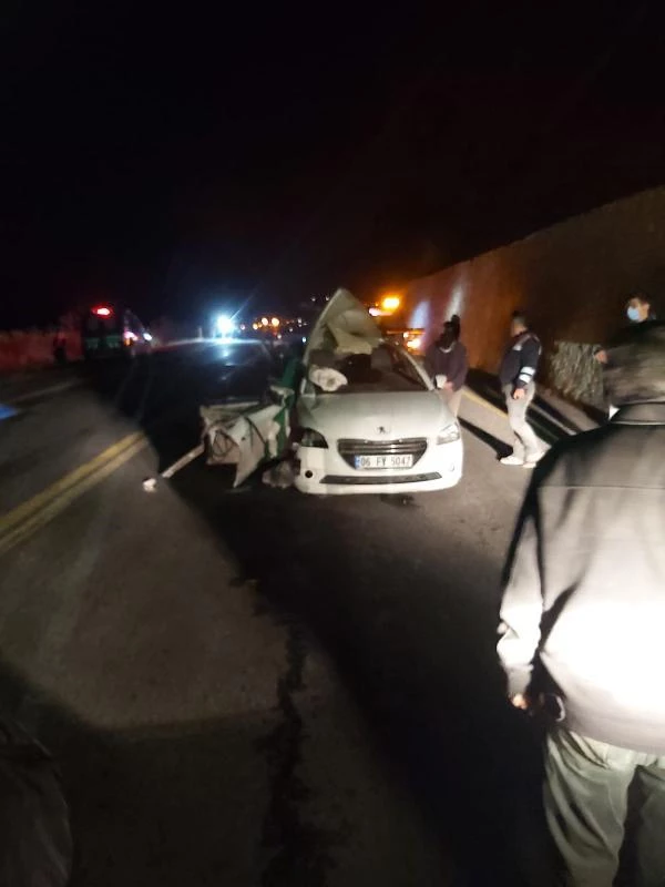 CHP'li Belediye Lideri'nin içinde bulunduğu araba kaza yaptı: 1 meyyit, 2 yaralı