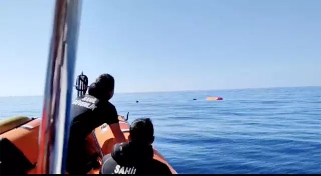 Fethiye'de denize düşen Ukraynalı kadın yamaç paraşütü pilotu kurtarıldı