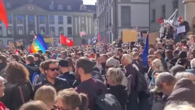 İsviçre'de korona sertifikası protestosu