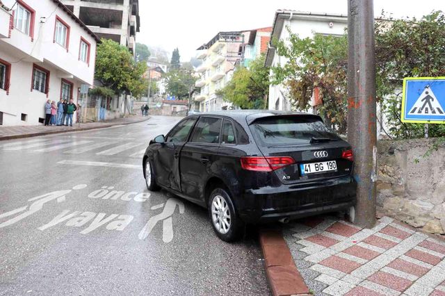 izmit te yagmur kazayi beraberinde getirdi 1 4 14483158 o