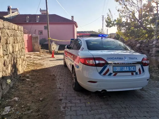 Akrabalar arasındaki silahlı kavgada 3 kardeş öldü, anne ağır yaralı