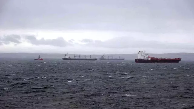 Son dakika haberi: Marmara Denizi'nde kaza yapan gemilerde incelemeler sürüyor