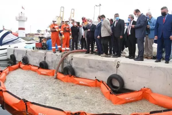 PROF. DR. TECER MARMARA'DA DURAĞAN DENİZ KOŞULLARI DEVAM ETTİKÇE MÜSİLAJ TEHLİKESİ VAR