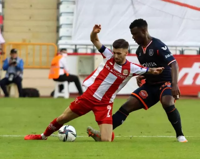 Süper Lig: FT Antalyaspor: 1 - Başakşehir: 2 (Maç sonucu)