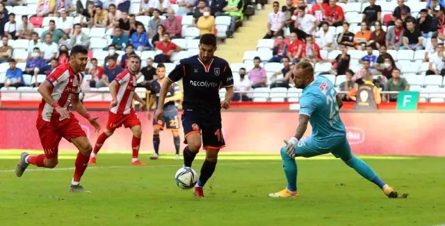 Süper Lig: FT Antalyaspor: 1 - Başakşehir: 2 (Maç sonucu)
