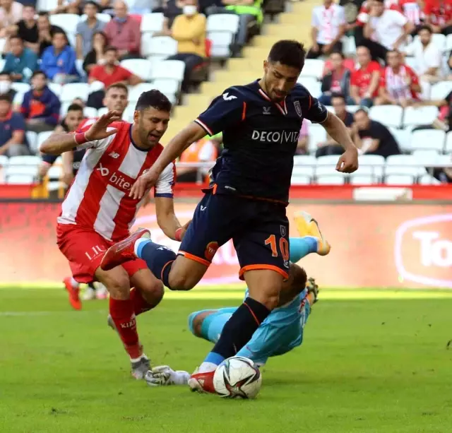 Süper Lig: FT Antalyaspor: 1 - Başakşehir: 2 (Maç sonucu)