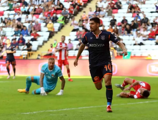 Süper Lig: FT Antalyaspor: 1 - Başakşehir: 2 (Maç sonucu)