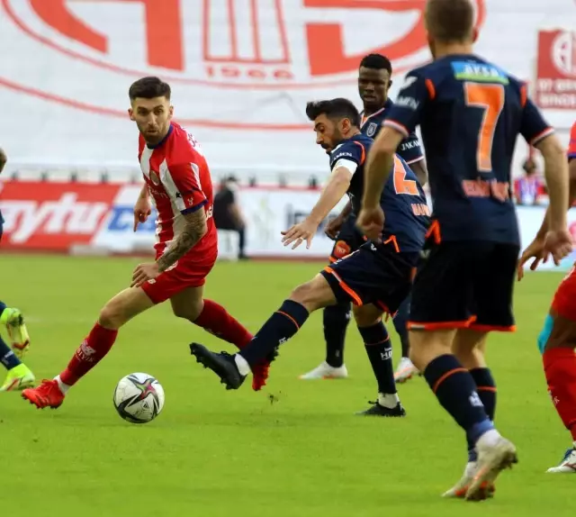 Süper Lig: FT Antalyaspor: 1 - Başakşehir: 2 (Maç sonucu)