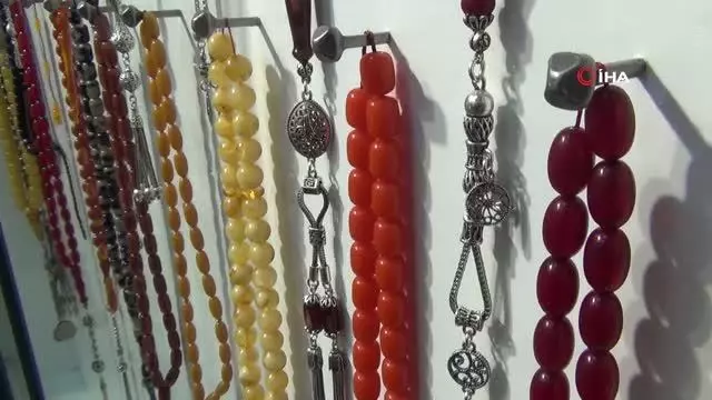 Tesbih uzmanından meraklılarına uyarı: Eskitilmiş, imamesiyle oynanmış sahte tesbihlere dikkat