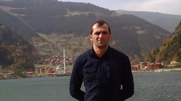 Traktör devrildi, sürücü öldü