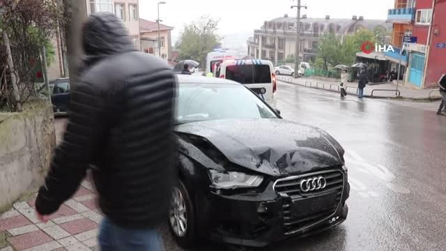 yagis sonrasi kayganlasan yolda kaza 1 yarali 2 14483158 o