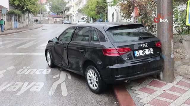 yagis sonrasi kayganlasan yolda kaza 1 yarali 3 14483158 o