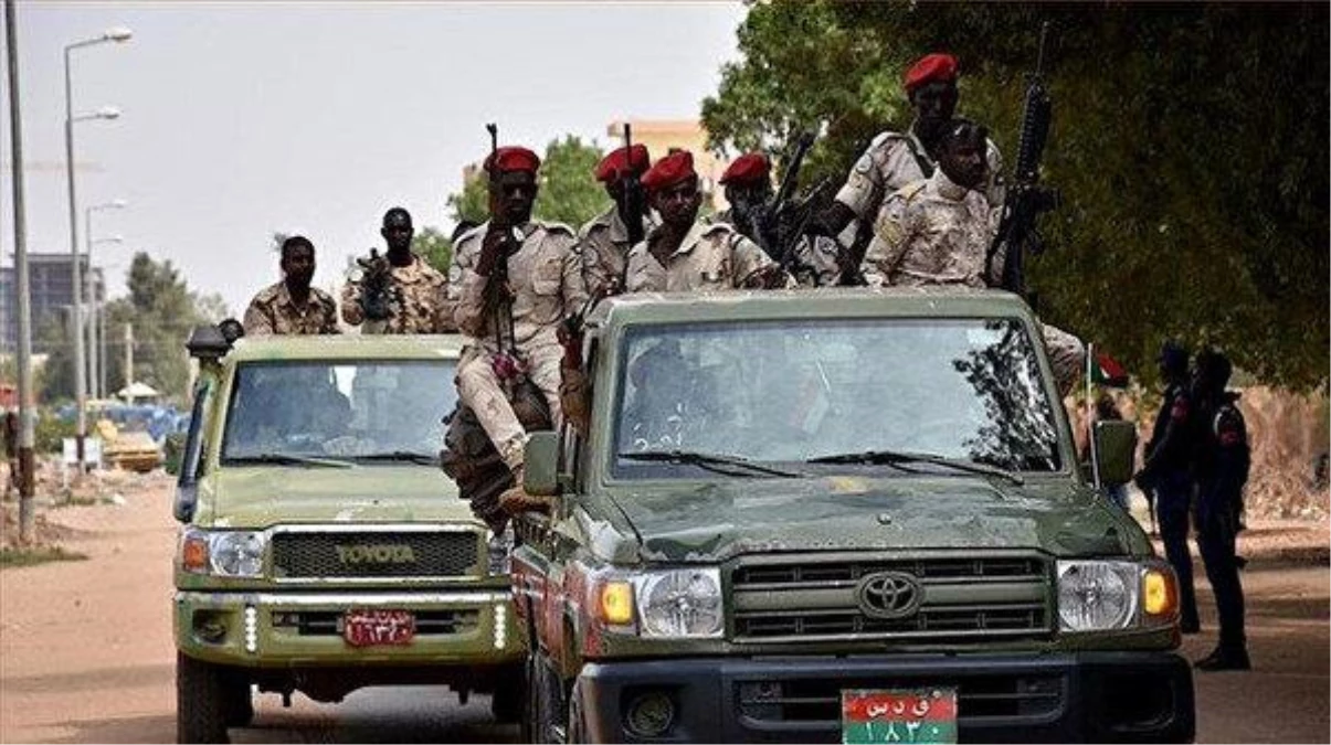 Son Dakika! Sudan'da hükümet feshedildi, ülke genelinde olağanüstü hal ilan edildi