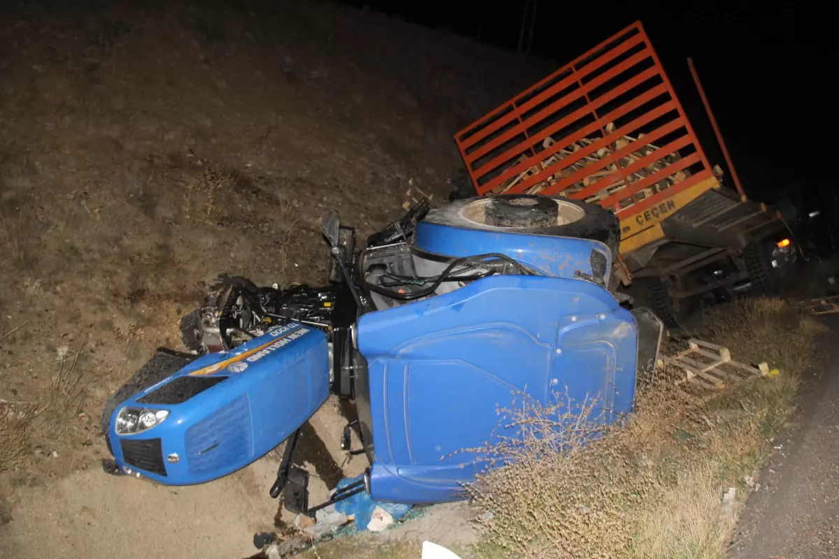 Hafik'te trafik kazasında 3 kişi yaralandı