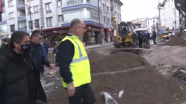 İçme suyu ana hattı patladı (3)