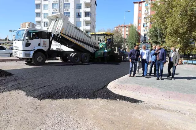 Melikgazi'de asfalt çalışmaları hız kesmeden devam ediyor