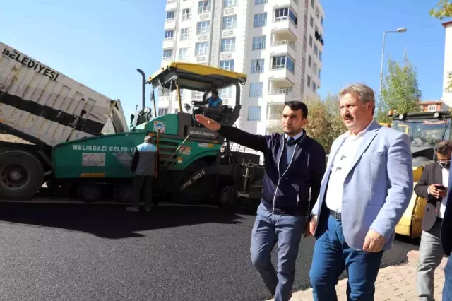 Melikgazi'de asfalt çalışmaları hız kesmeden devam ediyor