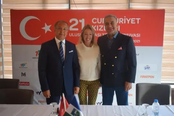 21'inci Cumhuriyet Kızları Uluslararası Tenis Turnuvası'nın basın toplantısı gerçekleştirildi