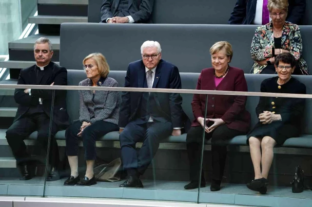 Almanya'da yeni Federal Meclis Lideri Bearbel Bas olduAlmanya tarihinde 3. defa bayan Meclis Lideri misyona geldi