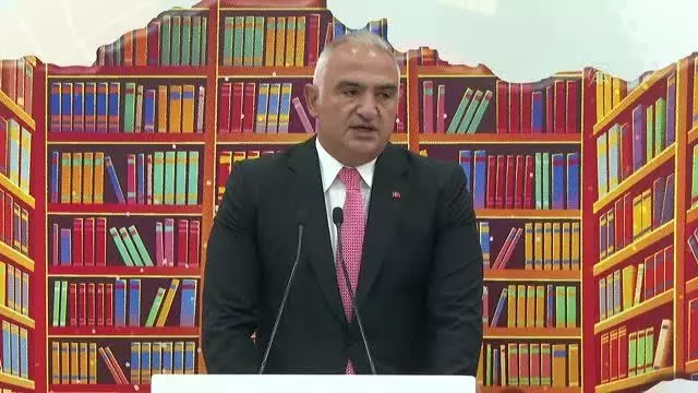 Bakan Ersoy, Kütüphanesiz Okul Kalmayacak Projesi nin tanıtım programında konuştu
