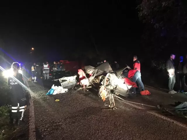 Otomobille kamyonetin çarpışması sonucu bir kişi öldü, 5 kişi yaralandı