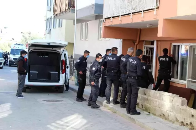 Hamile eşini ve iki çocuğunu tüfekle rehin aldı