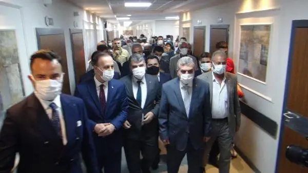 Aşılama haritasında kırmızı renkte kalan tek il olan Şanlıurfa'nın valisi pes etti: Yapacak bir şey kalmadı