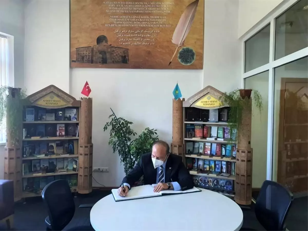 Mütevelli Heyet Başkanımız Prof. Dr. Muhittin Şimşek Türkistan'daki Kütüphanemizi Ziyaret Etti