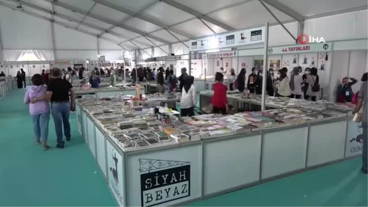 Osmaniye'de Kitap Fuarı okuyucularıyla buluştu