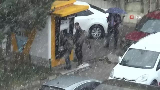 Palandöken beyaz gelinliğini giydi