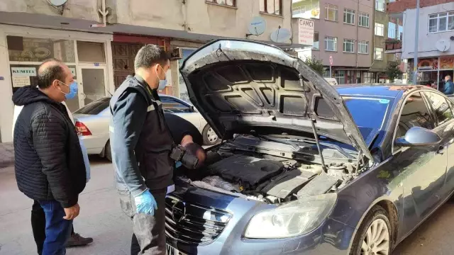 Park halindeki aracına yorgun mermi düştü, sürücü şoke oldu