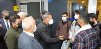 Sinop: Sinop Valisi Karaömeroğlu'ndan gençlere Kovid-19 aşısı yaptırın çağrısı Açıklaması Sinop: Sinop Valisi Karaömeroğlu'ndan gençlere Kovid-19 aşısı yaptırın çağrısı Açıklaması