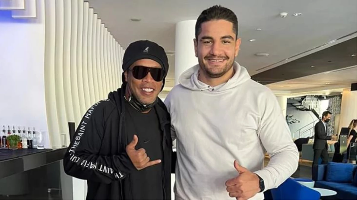 Ulusal güreşçimiz Taha Akgül, futbolun efsanesi Ronaldinho ile buluştu