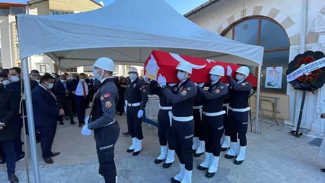 Ankara'da kazada yaşamını yitiren polis memuru toprağa verildi
