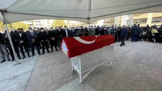 Ankara'da kazada yaşamını yitiren polis memuru toprağa verildi