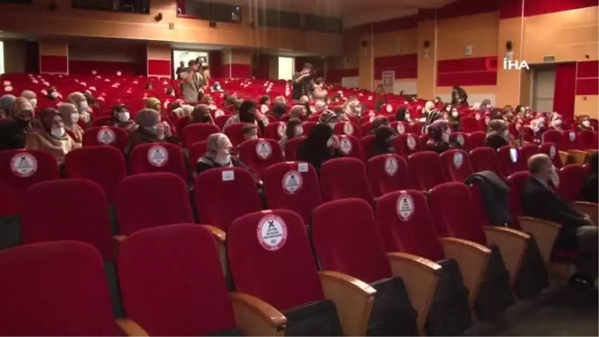 Bahçelievler'de kadınlara meme kanseri hakkında seminer verildi